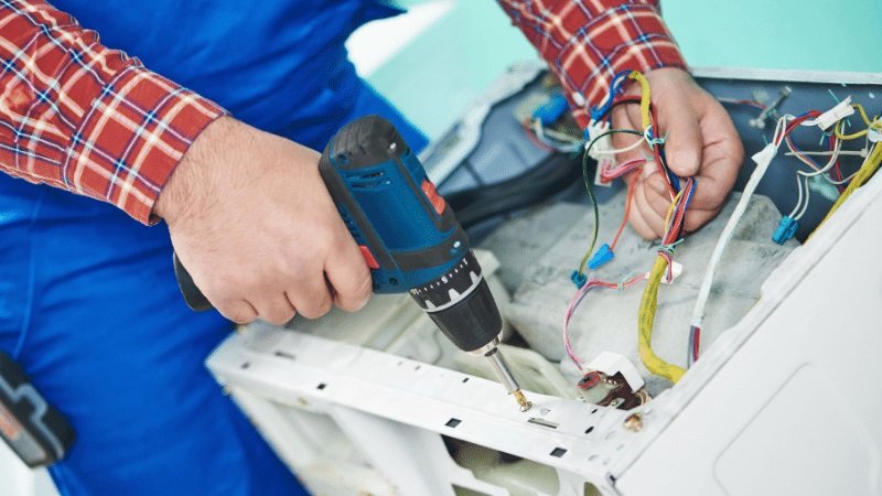 Yenimahalle Franke Franke çamaşır makinesi kart tamiri – Su almama arızası orijinal parça ile giderildi. - Teknik servis örneği